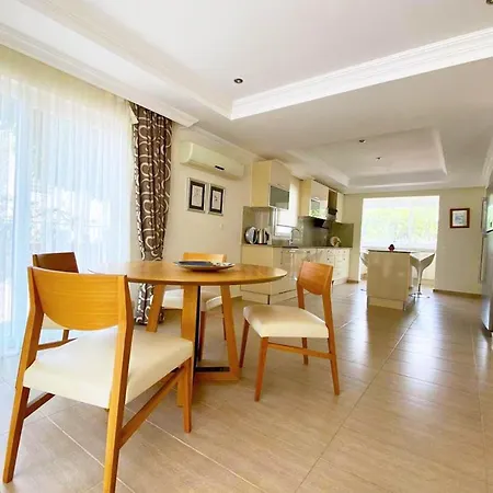 Oludeniz Villa. Ovacik'ta Ozel Havuzlu ヴィラ フェティエ